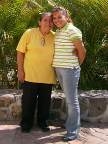 Mayra y su Mamá